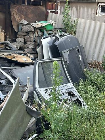 Другие детали кузова: Различные кузовные детали для корейской автомашин автомобилей. В — 7