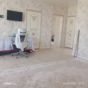 Долгосрочная аренда домов: 200 м², 6 комнат — 5