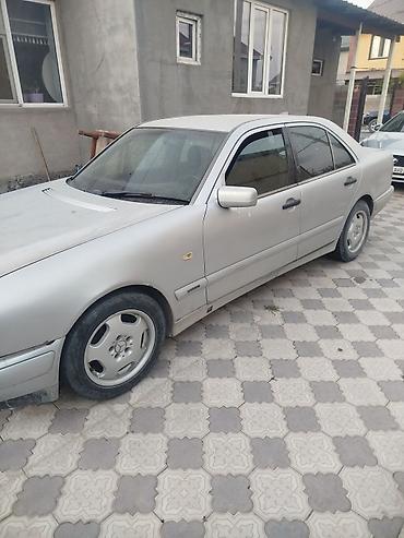 Mercedes-Benz E-Class: 1996 г., 2.3 л, Автомат, Седан