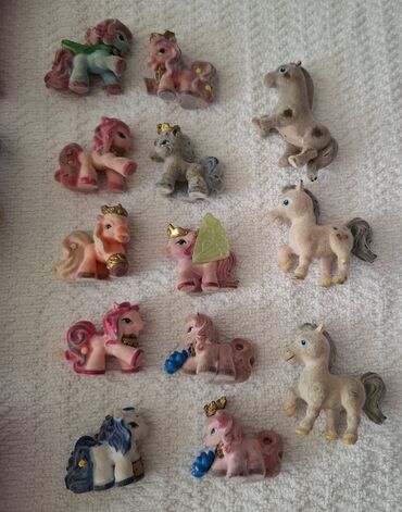 Igračke: Obiman set igračaka inspirisan serijalom My Little Pony. Uključuje na lalafo.rs — 17 Igračke: Obiman set igračaka inspirisan serijalom My Little Pony. Uključuje — 17