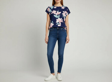 t shirty outline: Футболка жіноча, розмір S