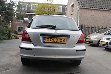 Honda Civic хэтчбек (5 дверей), серебристый цвет, европейская версия at lalafo.kg Honda Civic хэтчбек (5 дверей), серебристый цвет, европейская версия
