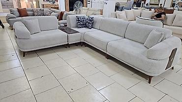 Kunc divan 1400azn. yenidir. olçu 250×330. Çatdirilma ve quraşdirilma