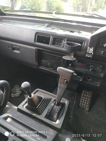 Mitsubishi: Mitsubishi Delica: 1996 г., 2.5 л, Автомат, Дизель, Минивэн at lalafo.kg — 9 Mitsubishi: Mitsubishi Delica: 1996 г., 2.5 л, Автомат, Дизель, Минивэн — 9