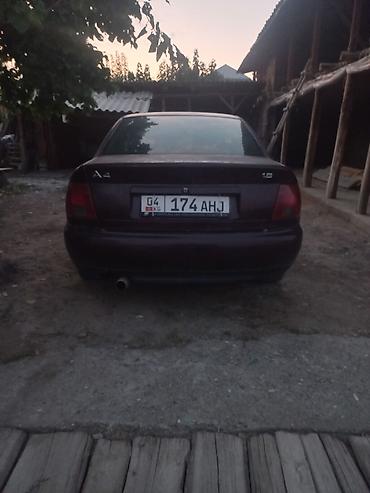 Audi: Audi A4: 1996 г., 1.8 л, Кол менен иштөөчү, Бензин, Седан — 4