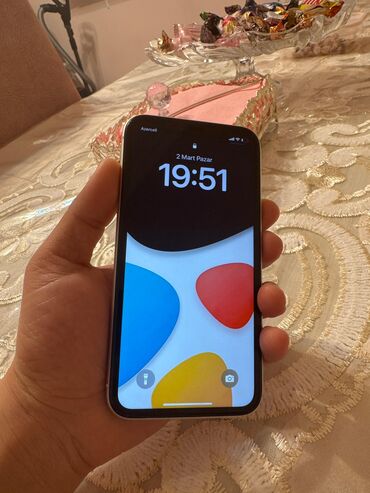 ayfon 11 islenmis: IPhone 11, 64 GB, Ağ, Barmaq izi, Face ID