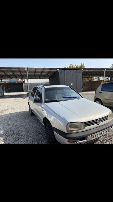 Volkswagen: Volkswagen Golf: 1994 г., 1.6 л, Механика, Бензин, Хэтчбэк — 6