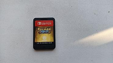 nintendo dsi: Nintendo Switch üçün oyun kartricləri və qutu təqdim olunur. Dəstə — 3