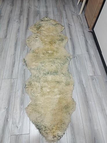 Текстиль: Məhsul: Təbii qoyun xəzi maşın oturacağı üçün Təsvir: - Material — 2