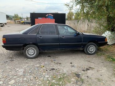 Audi: Audi 100: 1984 г., 1.8 л, Механика, Бензин, Седан