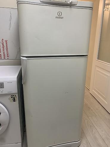 mini refrigerator: Холодильник Indesit, классическая двухкамерная модель с верхней — 5