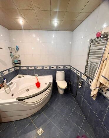 Yeni tikili: 2-ci mikrorayon, 4 otaqlı, Yeni tikili, m. Memar Əcəmi, 175000 kv. m -da lalafo.az — 15 Yeni tikili: 2-ci mikrorayon, 4 otaqlı, Yeni tikili, m. Memar Əcəmi, 175000 kv. m — 15