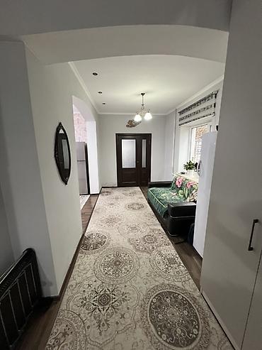 Продажа коттеджей и домов: 🚨 Срочно продается дом в Кызыл-Аскере! 🏡 Дом в хорошем состоянии 💰 — 5