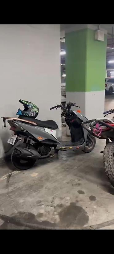 benzinli moped: Zontes 150 sm3, 2022 il, 300 km — 1