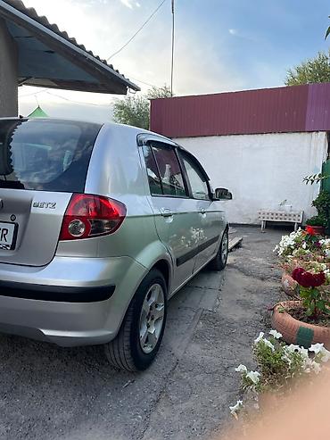 Унаа сатуу: Hyundai Getz: 2003 г., 1.3 л, Кол менен иштөөчү, Бензин, Хетчбек — 3
