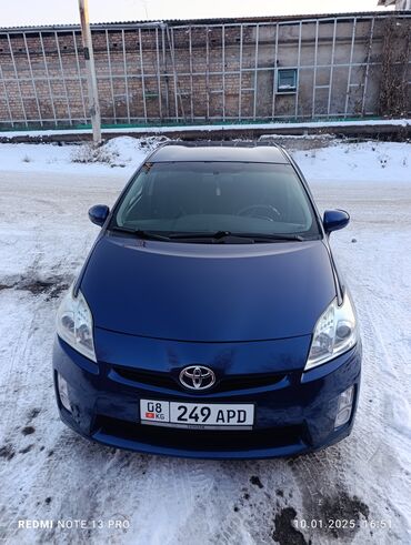 Toyota: Toyota Prius: 2011 г., 1.8 л, Вариатор, Гибрид, Хэтчбэк