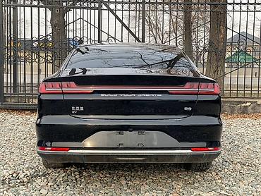 BYD: BYD E9: 2022 г., Автомат, Электромобиль, Седан — 4