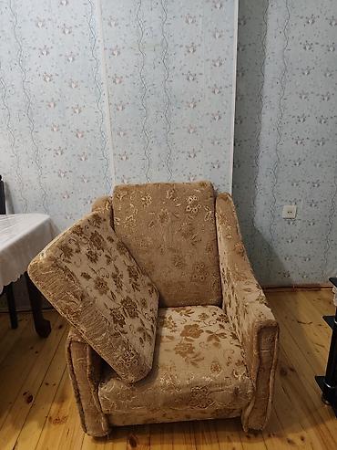 balis: Klassik üslubda, çiçək naxışlı parça ilə işlənmiş qəhvəyi rəngli — 4