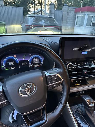 highlander platinum: Toyota Highlander: 2023 г., 2.5 л, Автомат, Гибрид, Кроссовер — 4