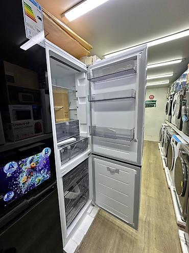 Холодильник LG с нижней морозильной камерой - Цвет: белый, гладкая