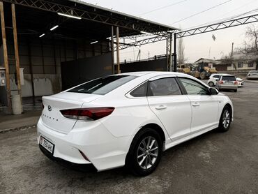 Hyundai: Hyundai Sonata: 2022 г., 2 л, Автомат, Газ, Седан — 12