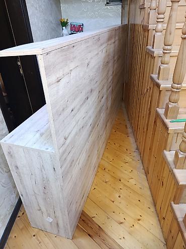 Ev üçün mebel: Mebel növü: Modul /bar stolu – açıq rəfli konsol Təsvir: uzunu 2.50 sm — 5