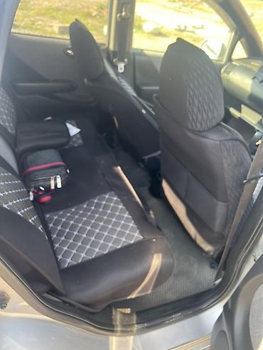 фит 2011: Honda Fit: 2003 г., 1.5 л, Вариатор, Бензин, Хэтчбэк — 9
