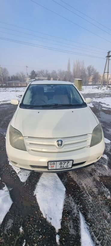 Toyota: Toyota ist: 2003 г., 1.5 л, Автомат, Бензин, Хэтчбэк — 2