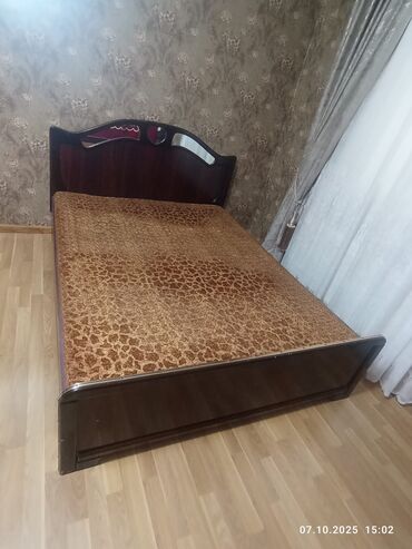 надувной матрас для машины: Двуспальная кровать, Без подьемного механизма, С матрасом, Без выдвижных ящиков