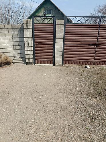 Распашные ворота: Продаю дачу с.Дмитриевка есть все условия для проживания вода сарай — 3