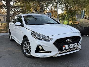 Hyundai Sonata: 2023 г., 2 л, Автомат, Газ, Седан