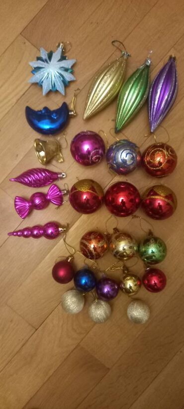 Yeni il oyuncaqları və bəzəkləri: Şam ağacının aksesuarları əla vəziyyətdədir təzədi şəkildə olanlardı — 2