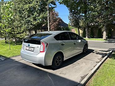 приус 2015 года: Toyota Prius: 2014 г., Гибрид, Лифтбек — 4
