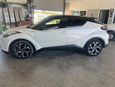 Toyota: Toyota C-HR: 1.8 l. | 2018 έ. SUV/4x4 — 4