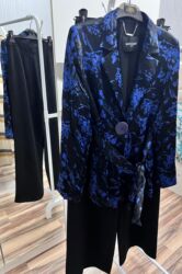 Dəstlər, kostyumlar: Dəst paltar çox baha alınıb bir dəfə geyinilib 35 manata satılır