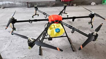 Квадрокоптеры: Продаю Агродрон Сельскохозяйственный дрон 30 литров 4 аккумулятора