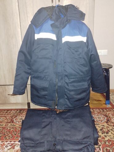 зимняя спецодежда бишкек: Зимняя куртка и брюки. Спец одежда 52размер. Цена 3000сом