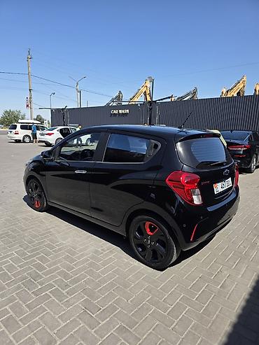 spark 1: Chevrolet Spark: 2021 г., 1 л, Автомат, Бензин, Хэтчбэк — 4