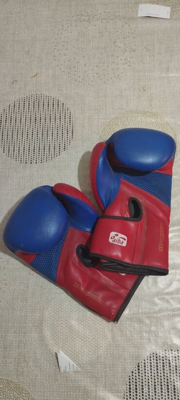 боксерские: Боксерские перчатки для тренировок и футы для кикбоксинга