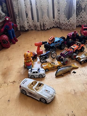 Oyuncaqlar: Uşaq üçün böyük plastik “dump truck” oyuncaq maşın. Hamisi seliqelidi — 4