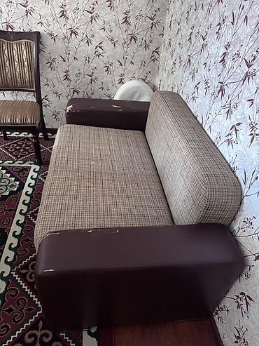 sofa: Диван длина 150см ширина 50см раскладывающийся внутри есть место для — 2