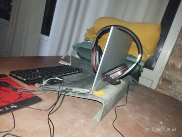 комплекты: Ноутбук, Acer, Intel Core i5, 15.6 ", Для работы, учебы