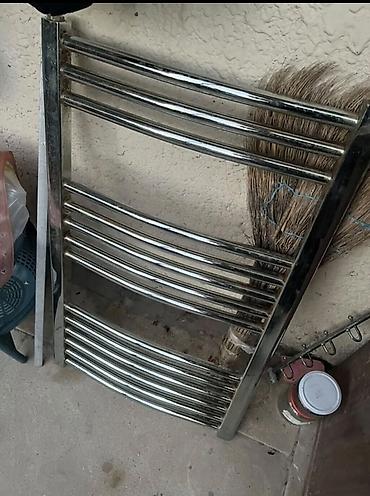 şuşilka: Xrom rəngli hamam üçün dəsmal quruducu/radiator - Material — 1