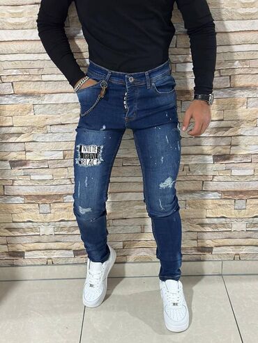 Farmerke: Farmerke 
Vel.34
Cena 2900 dinara 
ba — 2