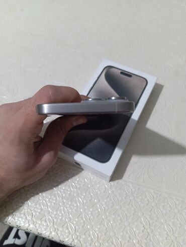 Apple iPhone: IPhone 15 Pro Max, 256 GB, Face ID — 5