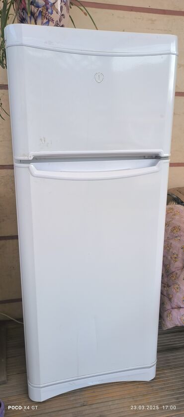 холодильники indesit: Холодильник Indesit, Б/у, Двухкамерный, No frost, 60 * 145 * 60