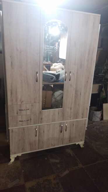 Dolablar: Yeni, Açılan, 3 qapılı Düz dolab, Dolab-asılqan, Türkiyə -da lalafo.az — 23 Dolablar: Yeni, Açılan, 3 qapılı Düz dolab, Dolab-asılqan, Türkiyə — 23