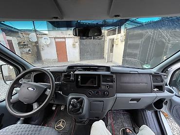 Ford: Ford Transit yük Xüsusiyyətlər: - Kuzov: qısa baza, aşağı tavanlı, 3 — 8
