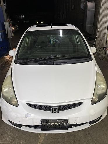 kiya bongo: Honda Fit: 2002 г., 1.3 л, Автомат, Бензин, Хэтчбэк — 1