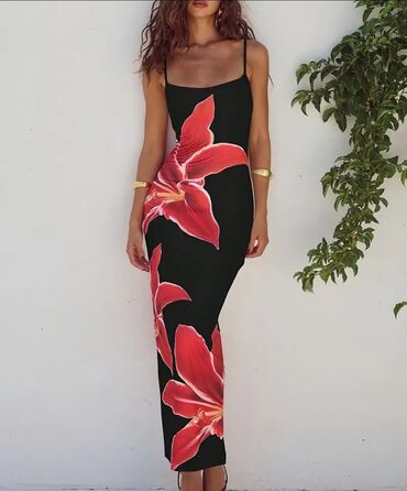 gün eynekleri: Qadınlar üçün uzun slip-stil don Zərif, yay ab-havası verən bu don həm